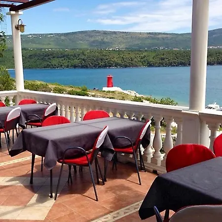House Krizanic In Marcana, Istria, With 2 Apartments, Total 9 Guests * Marcana